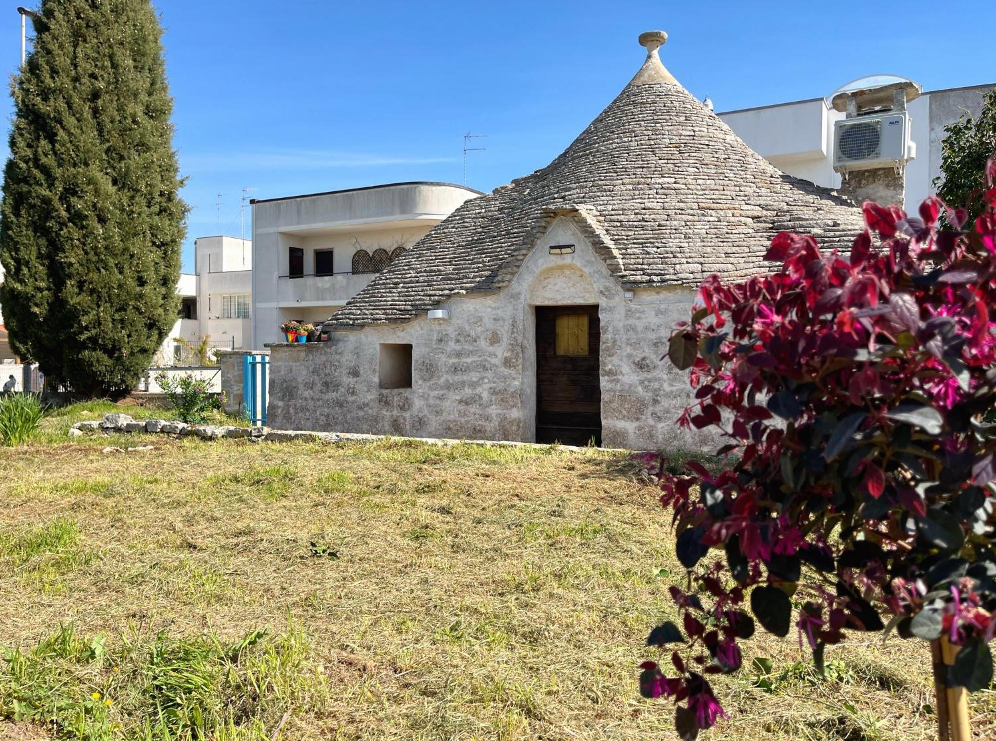 Вилла Trullo Liliana Альберобелло Экстерьер фото